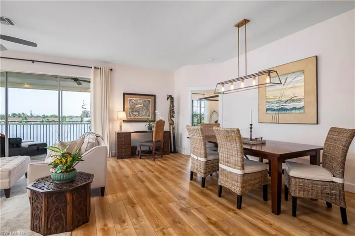 3280  Crown Pointe  BLVD, Naples, FL 34112