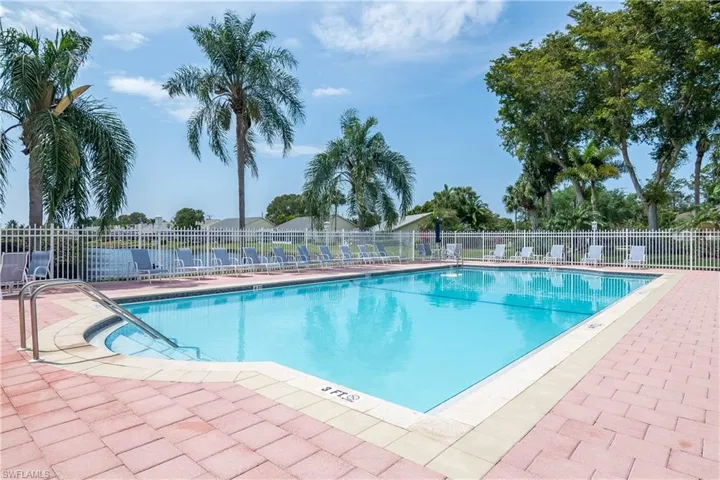 3280  Crown Pointe  BLVD, Naples, FL 34112