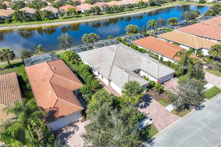 8429  Karina  CT, Naples, FL 34114
