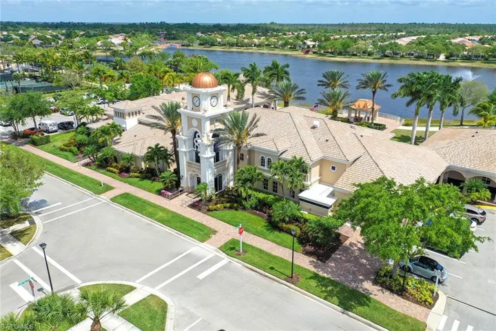 8429  Karina  CT, Naples, FL 34114