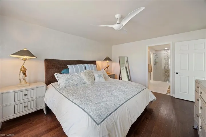 8429  Karina  CT, Naples, FL 34114