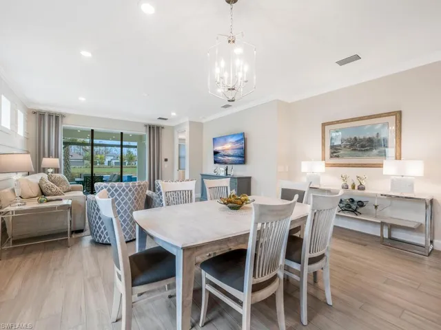 Dining area with plenty of space