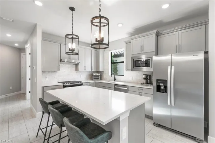 2227  Yellowfin  CIR, Naples, FL 34114