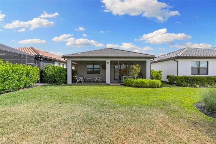 2227  Yellowfin  CIR, Naples, FL 34114