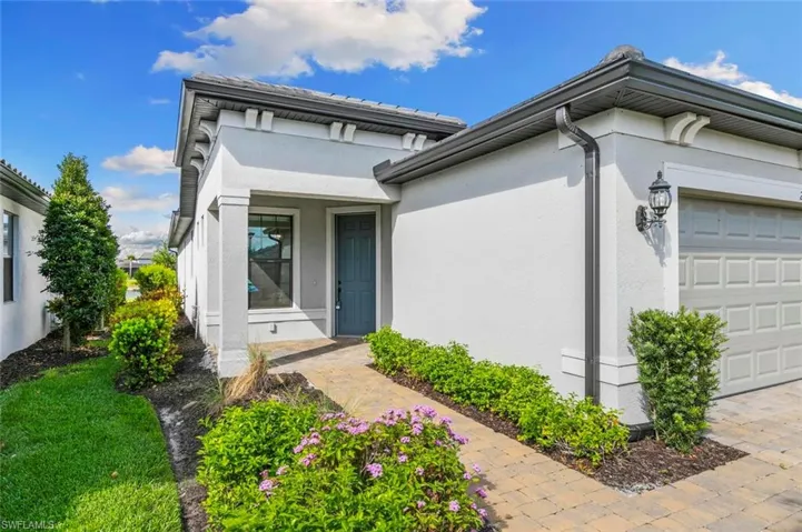2227  Yellowfin  CIR, Naples, FL 34114