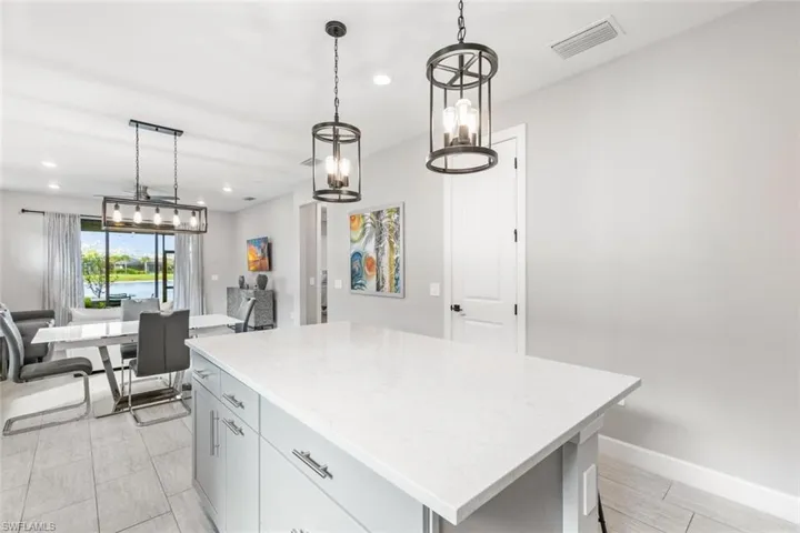 2227  Yellowfin  CIR, Naples, FL 34114