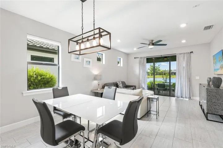 2227  Yellowfin  CIR, Naples, FL 34114