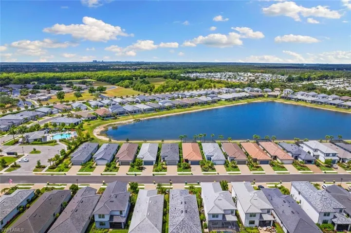 2227  Yellowfin  CIR, Naples, FL 34114