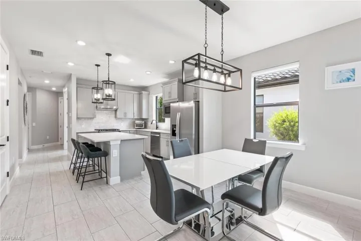 2227  Yellowfin  CIR, Naples, FL 34114