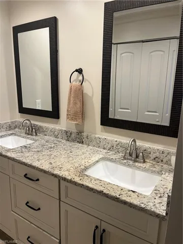 160 Penny Ln 4, Naples, Florida 34112