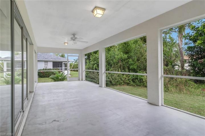Large screened lanai