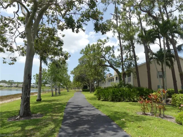 1704  Kings Lake  BLVD, Naples, FL 34112
