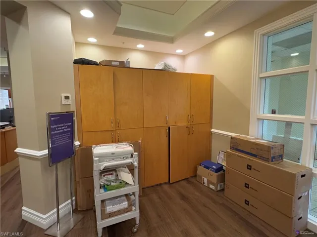 1112  Goodlette-Frank N RD, Naples, FL 34102
