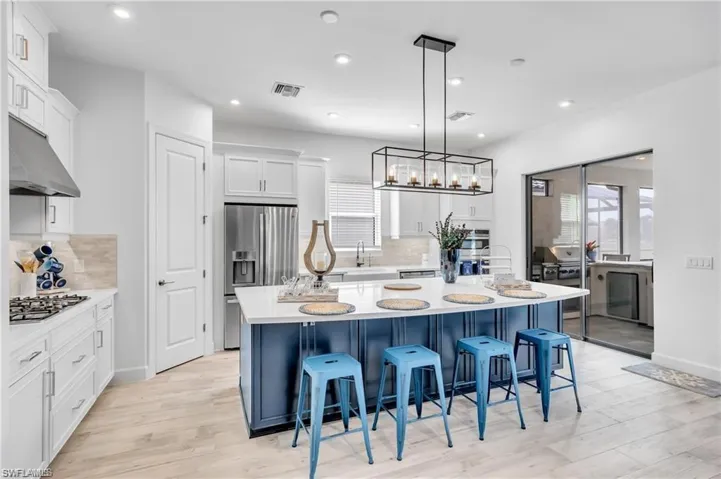 8911 Cappello Ct, Naples, Florida 34119