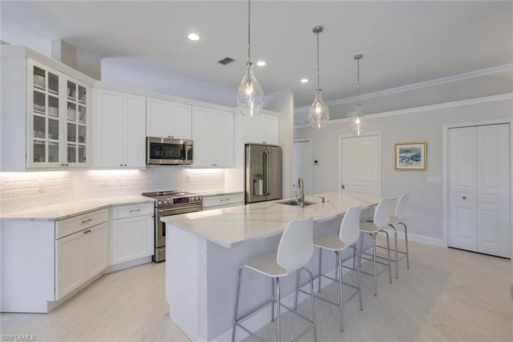 24921  Bay Cedar  DR, Bonita Springs, FL 34134