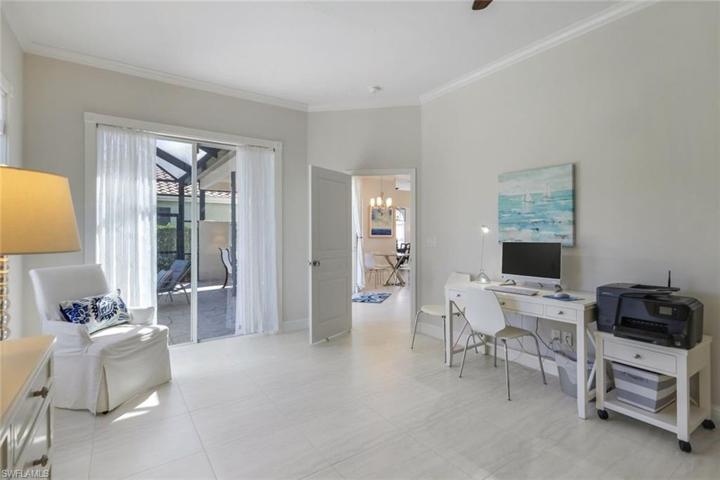 Primary suite sitting area