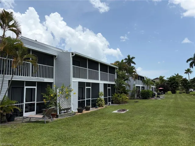 13160 Kings Point Dr 2, Fort Myers, Florida 33919