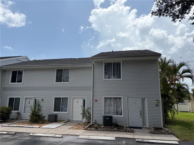 13160 Kings Point Dr 2, Fort Myers, Florida 33919