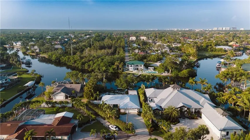 27142 Flossmoor DR, Bonita Springs, FL 34135,225020846