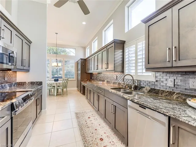 virtually painted cabinets provides a whole new look