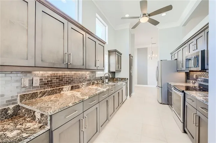 Plenty of cabinets