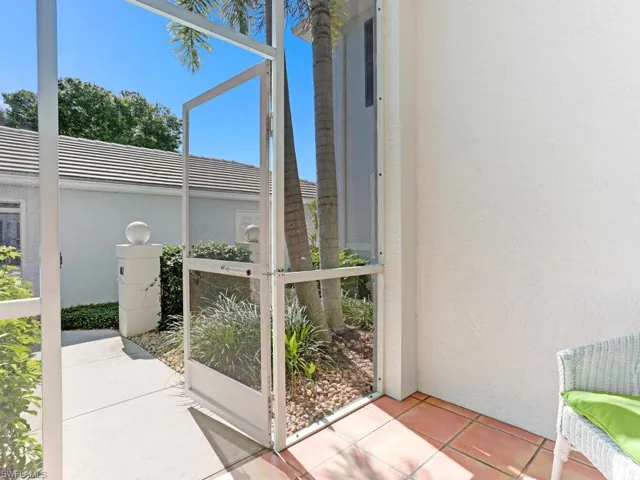7095  Barrington  CIR, Naples, FL 34108