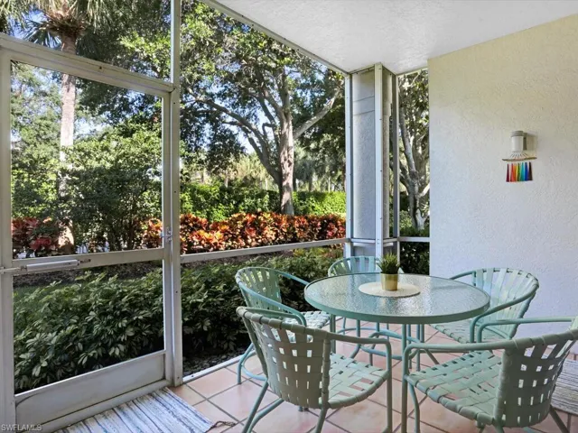 7095  Barrington  CIR, Naples, FL 34108