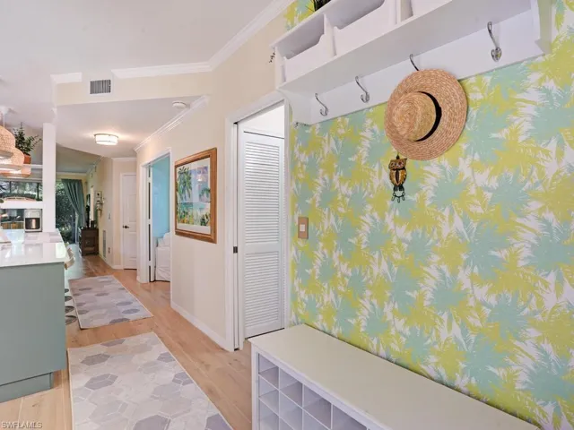 7095  Barrington  CIR, Naples, FL 34108