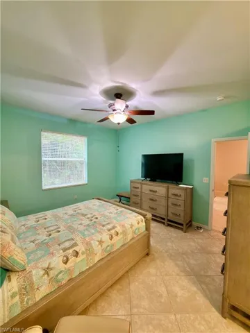 517 Robin Hood Cir 101, Naples, Florida 34104
