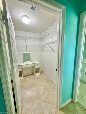 517 Robin Hood Cir 101, Naples, Florida 34104
