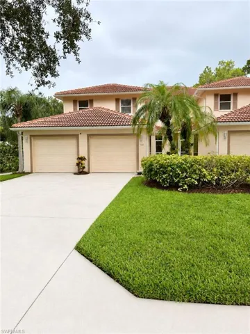 517 Robin Hood Cir 101, Naples, Florida 34104