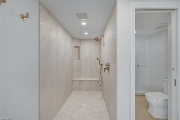 4401 Gulf Shore Blvd N B202, Naples, Florida 34103
