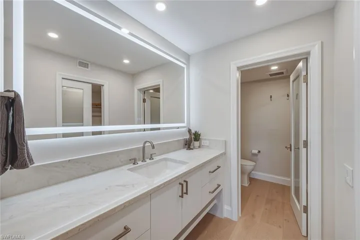 4401 Gulf Shore Blvd N B202, Naples, Florida 34103