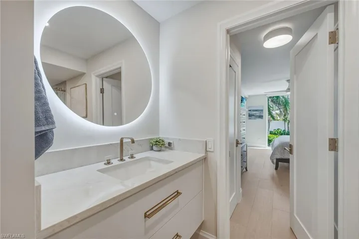4401 Gulf Shore Blvd N B202, Naples, Florida 34103