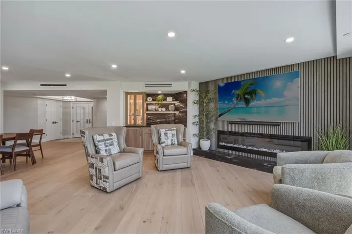 4401 Gulf Shore Blvd N B202, Naples, Florida 34103