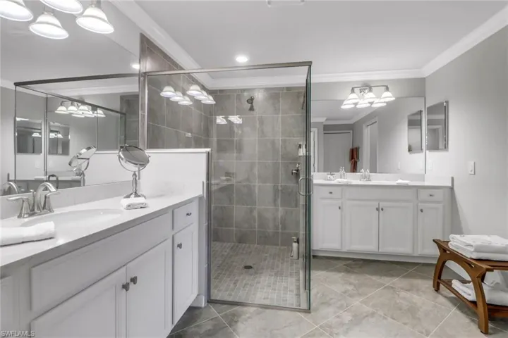 17311  Cherrywood  CT, Bonita Springs, FL 34135