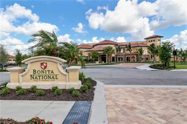 17311  Cherrywood  CT, Bonita Springs, FL 34135
