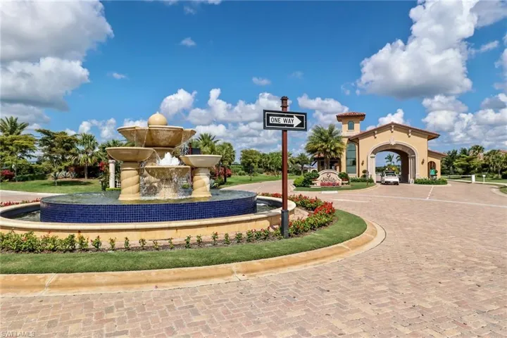 17311  Cherrywood  CT, Bonita Springs, FL 34135