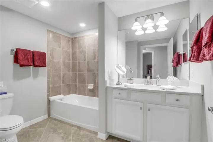 17311  Cherrywood  CT, Bonita Springs, FL 34135