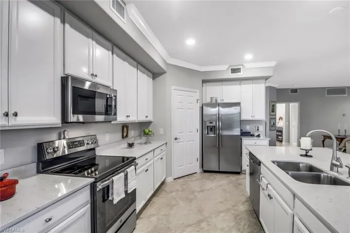17311  Cherrywood  CT, Bonita Springs, FL 34135