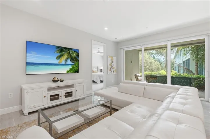 2560 Seychelles Dr 1003, Naples, Florida 34112