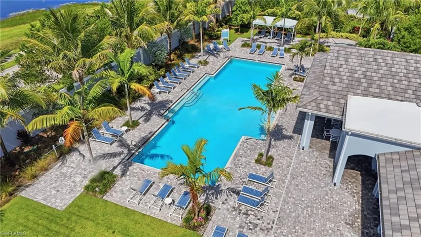2560 Seychelles Dr 1003, Naples, Florida 34112