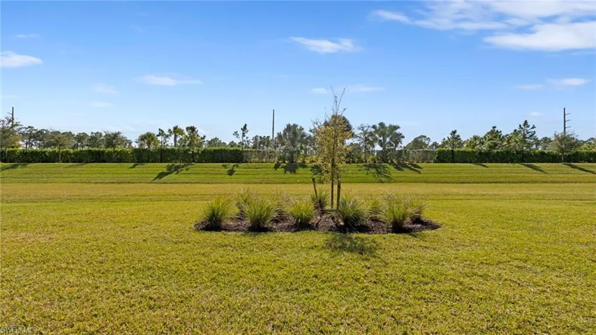 4088  Pegasus  WAY, Naples, FL 34120