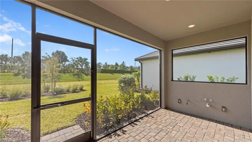 4088  Pegasus  WAY, Naples, FL 34120