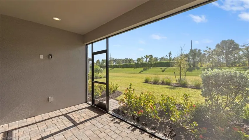 4088  Pegasus  WAY, Naples, FL 34120