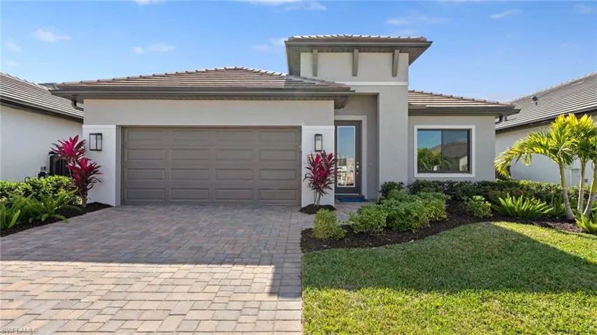 4088  Pegasus  WAY, Naples, FL 34120