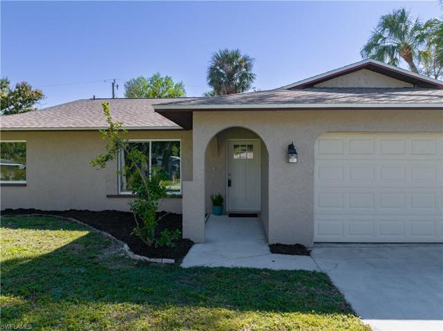 8091  Cleaves  RD, North Fort Myers, FL 33903