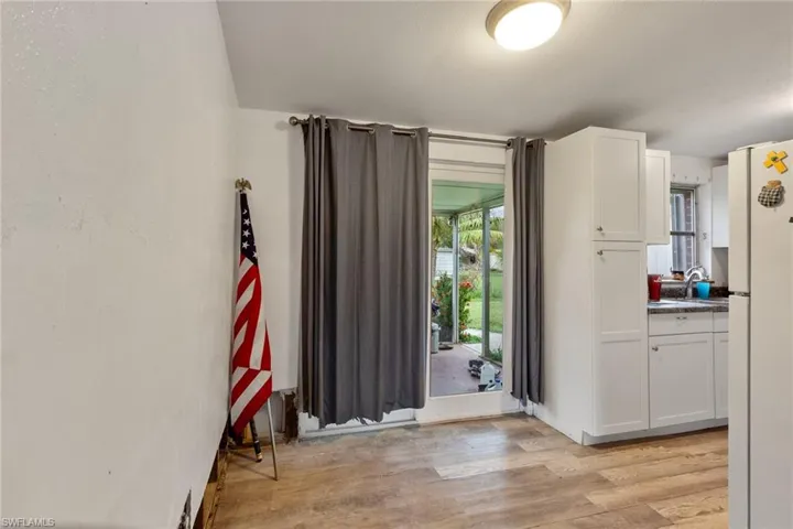 1363  Brookside  DR, Naples, FL 34104