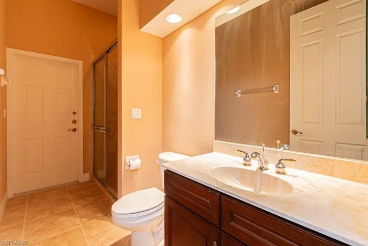 Pool Bath/Bathroom 3