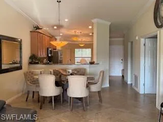 9844 Venezia Cir 721, Naples, Florida 34113